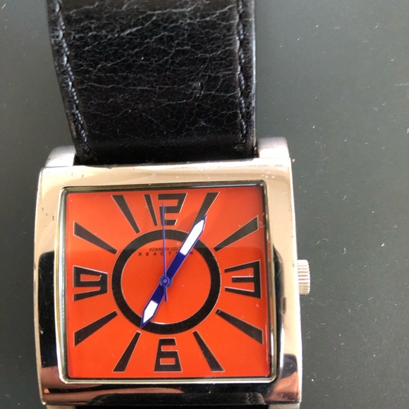 Unique Kenneth Cole watch - Picture 2 of 8
